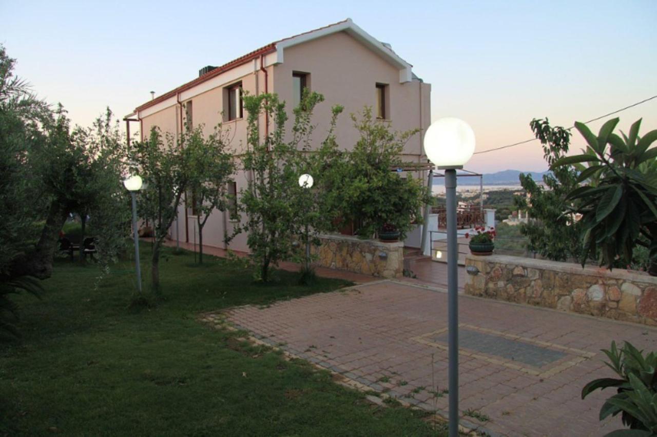 Villa Koulouridi ダラトソ エクステリア 写真