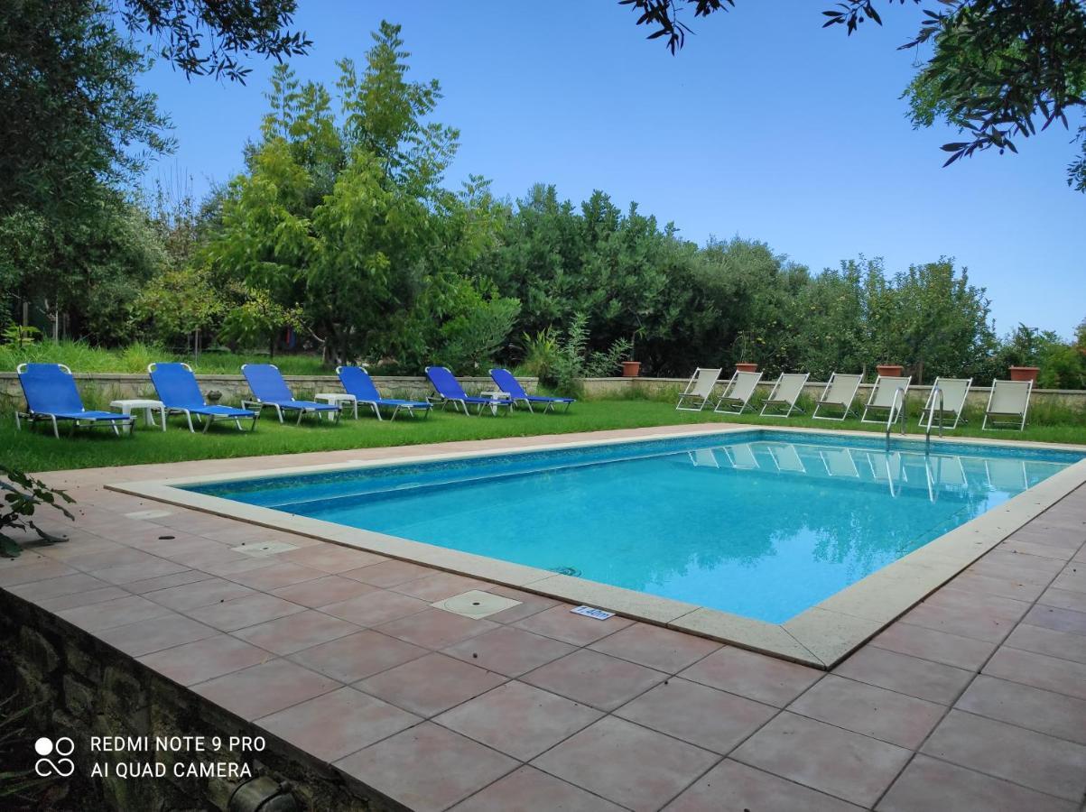 Villa Koulouridi ダラトソ エクステリア 写真