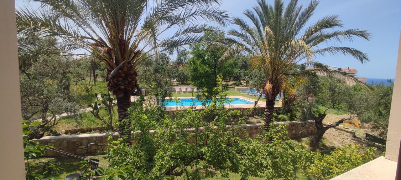 Villa Koulouridi ダラトソ エクステリア 写真